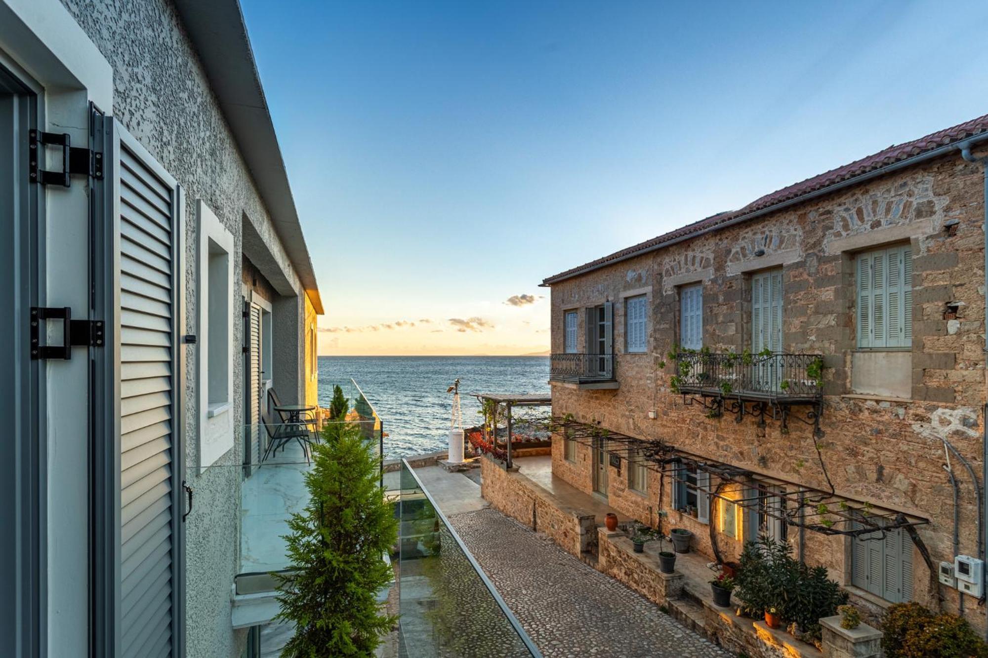 Marina Apartments Kardamyli Exterior foto